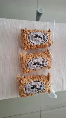 IndoSedap Roasted Garlic Peanut (Kacang Kapri Bali) 300g x2 Twin Pack | Authentic Indonesian Crunchy Snack photo review
